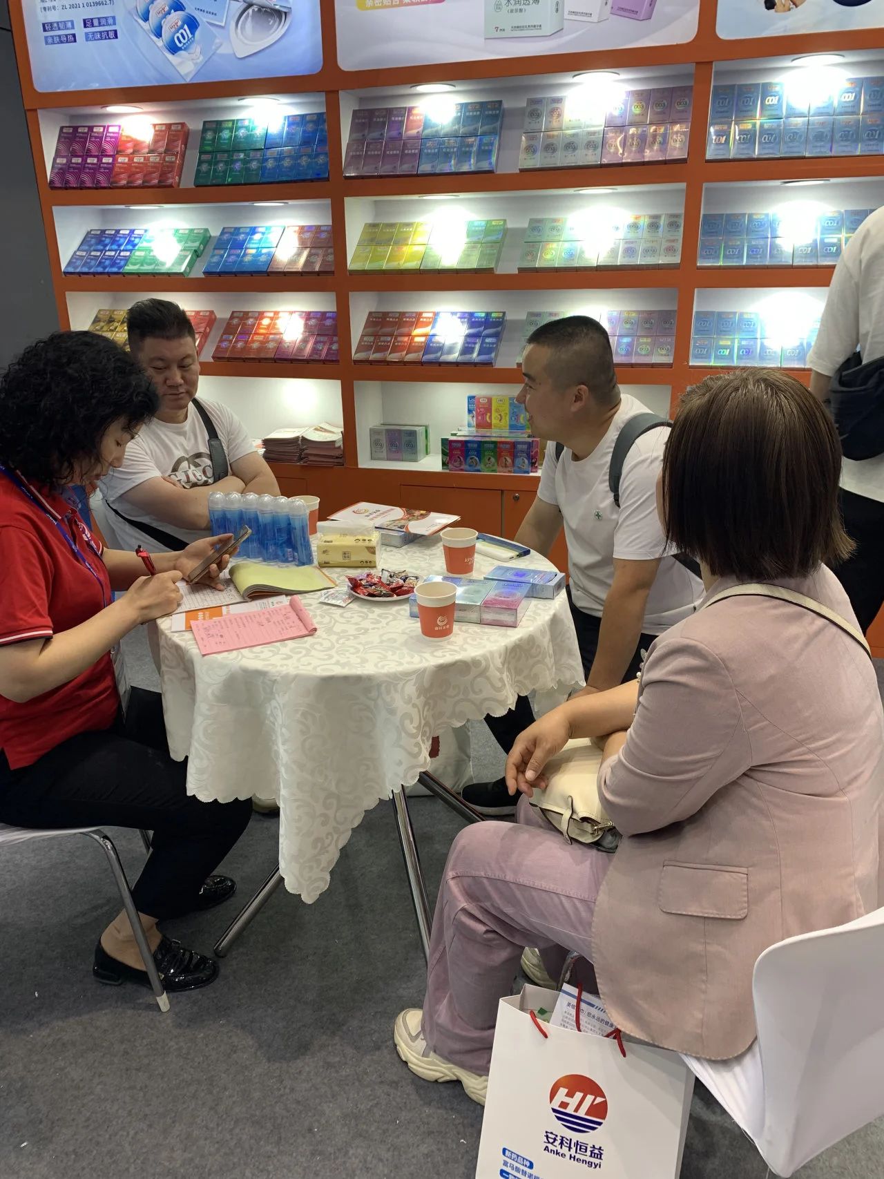 全國藥交會(huì)收官  康祥計(jì)生專柜利潤倍增解決方案受市場青睞4.jpg